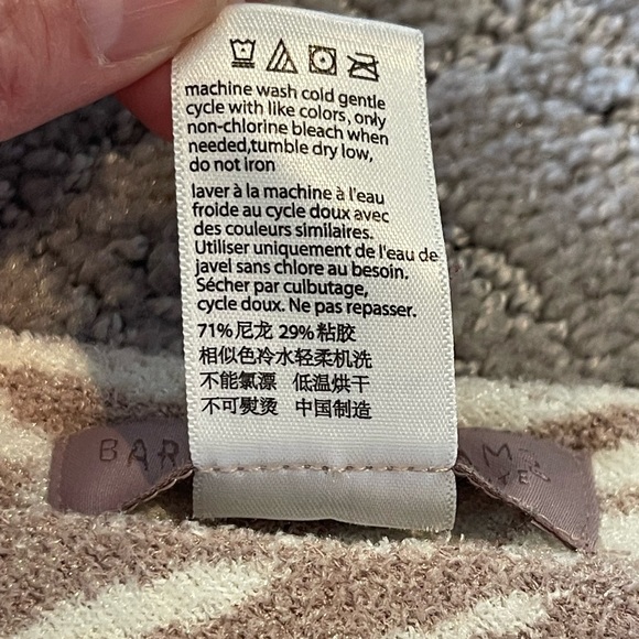 Barefoot Dreams Cozy Chic Ultra Lite Poncho, Tan/Beige Animal Print, One Size - Picture 6 of 13